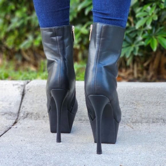 Women Pointy Toe Heel Boot Black Color - Picture 5 of 6